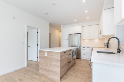 Kitchen Island Photo of 112 33920 Best Avenue, Mission, BC