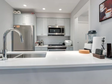 304 3711 Delbrook Avenue, North Vancouver, BC, North Vancouver — Apartment/Condo for sale