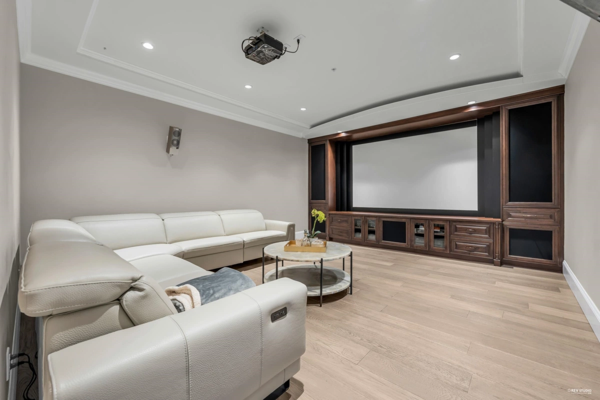 Front Yard Photo of 3369 Puget Drive, Vancouver, BC