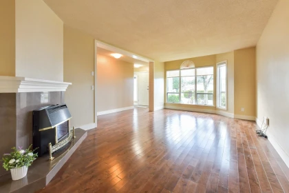 Kitchen Photo of 17 2345 Cranley Drive, Surrey, BC