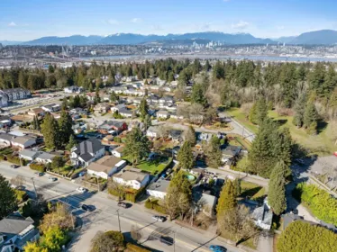Fitness Center Photo Near 12905 104 Avenue, Surrey, BC