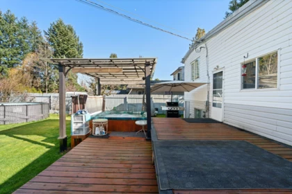 Garden / Landscaping Photo of 12905 104 Avenue, Surrey, BC