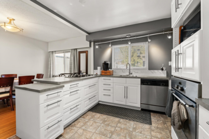 Walk-In Closet Photo of 12905 104 Avenue, Surrey, BC