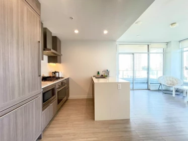 1604 2351 Beta Avenue, Burnaby, BC