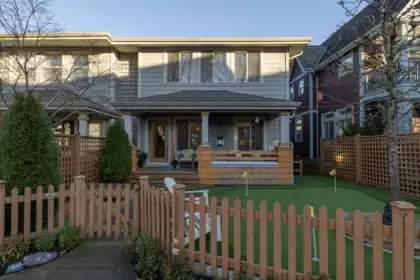 13 45345 Chehalis Drive, Chilliwack, BC, Eastern Hillsides — 5 bed townhouse for sale