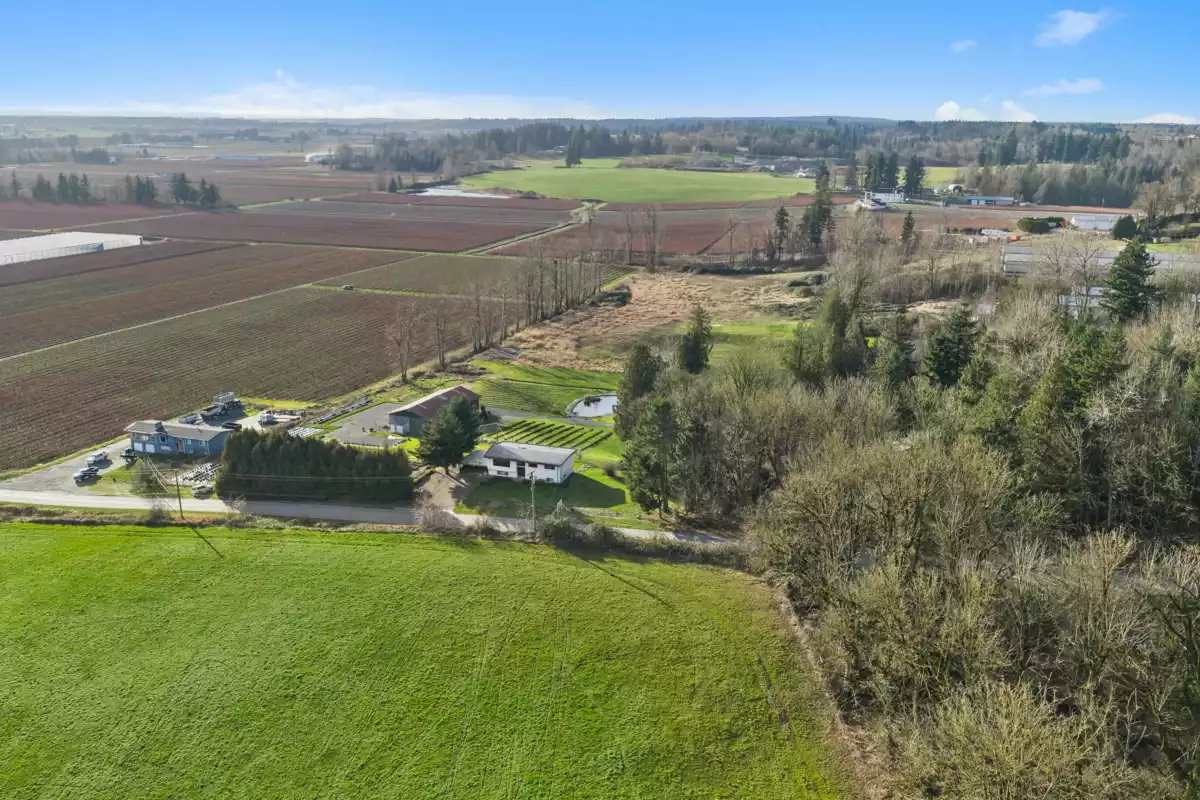 Breakfast Nook Photo of 681 Bradner Road, Abbotsford, BC