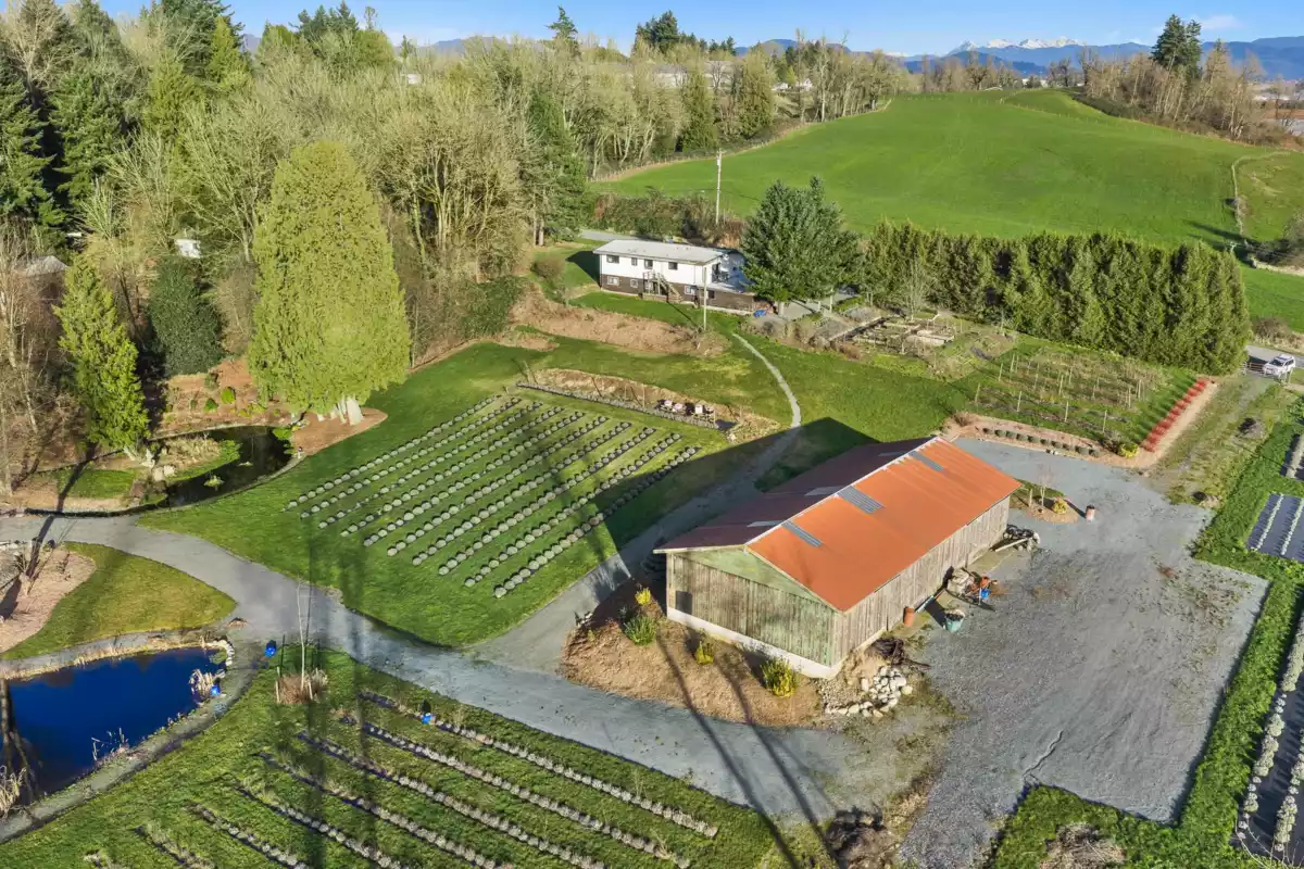 Family Room Photo of 681 Bradner Road, Abbotsford, BC