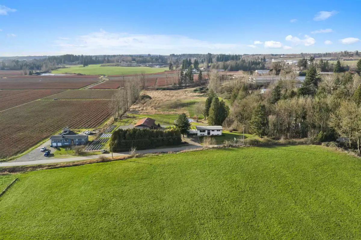 Primary Bedroom Photo of 681 Bradner Road, Abbotsford, BC