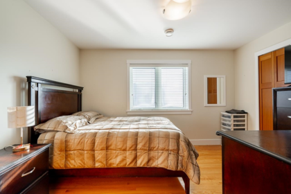 Basement Recreation Room Photo of 3302 168 Street, Surrey, BC