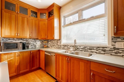Breakfast Nook Photo of 3302 168 Street, Surrey, BC