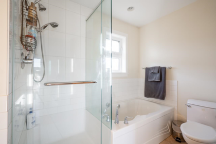 Laundry Room Photo of 3302 168 Street, Surrey, BC