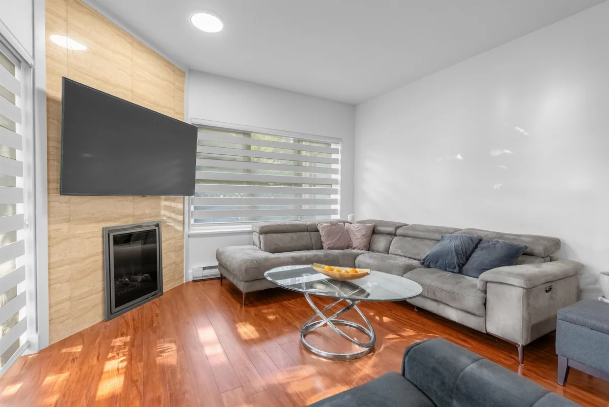 Basement Recreation Room Photo of 103 1988 Suffolk Avenue, Port Coquitlam, BC