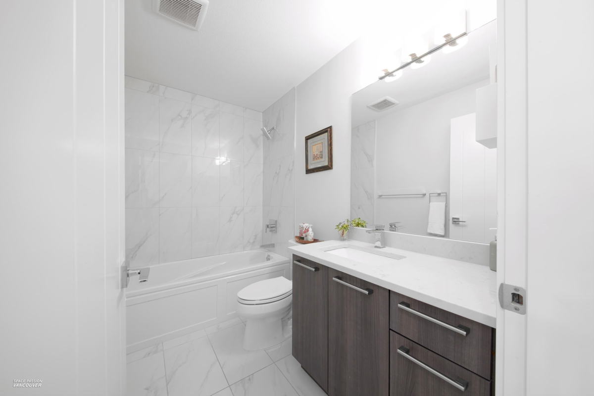 Mudroom Photo of 161 2280 163 Street, Surrey, BC