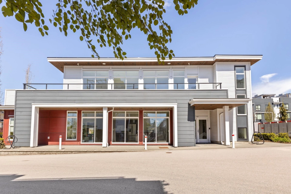 Swimming Pool Photo of 161 2280 163 Street, Surrey, BC