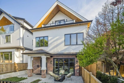 #1 2244 E 11th Avenue, Vancouver, BC, Grandview Woodland — 3 bed half duplex for sale