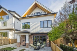 #1 2244 E 11th Avenue, Vancouver, BC