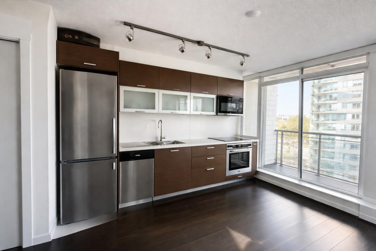 Dining Area Photo of 610 10777 University Drive, Surrey, BC