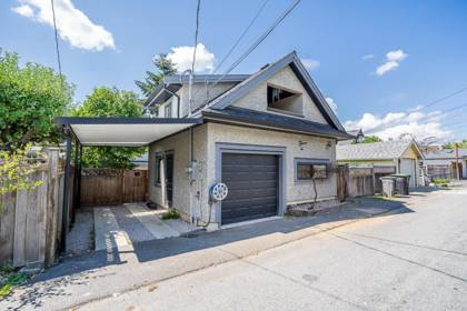 Swimming Pool Photo of 4438 Ontario Street, Vancouver, BC