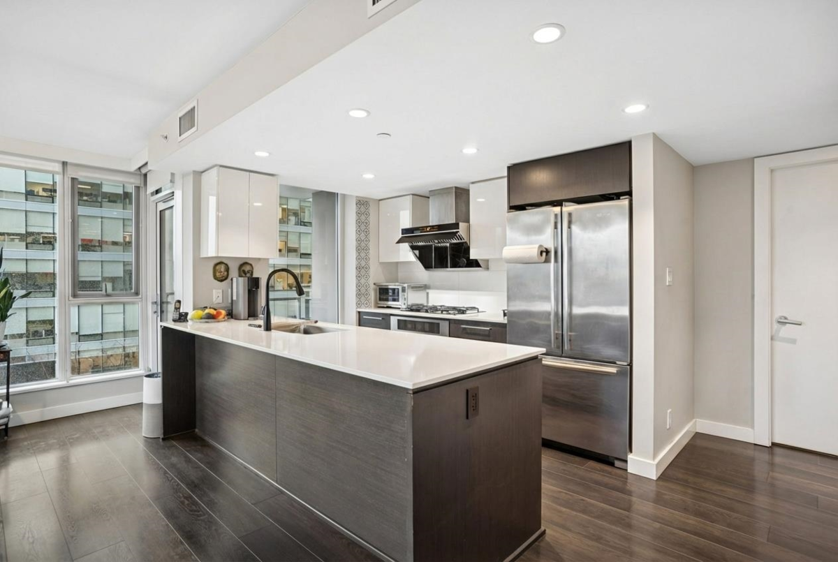 Kitchen Photo of 613 1618 Quebec Street, Vancouver, BC