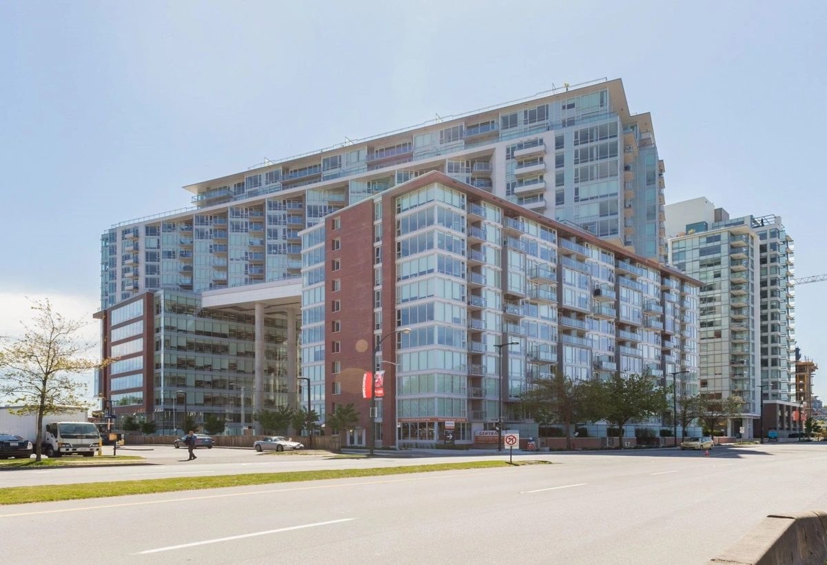 Mudroom Photo of 613 1618 Quebec Street, Vancouver, BC