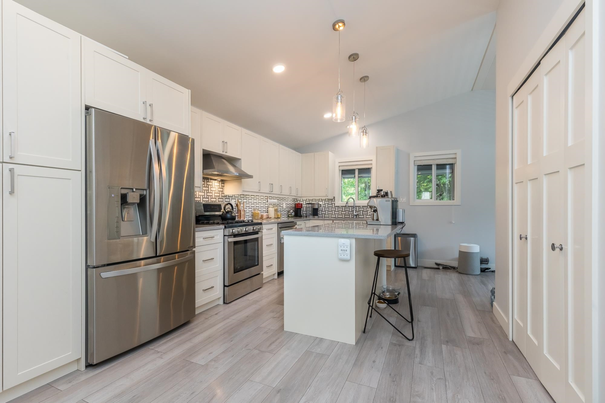 Living Room Photo of 81 53480 Bridal Falls Road, Rosedale, BC