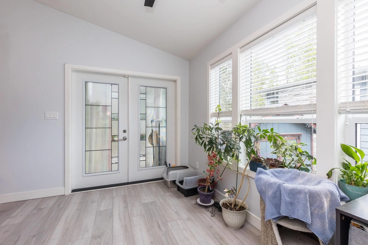 Mudroom Photo of 81 53480 Bridal Falls Road, Rosedale, BC
