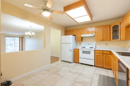 Kitchen Island Photo of 205 19645 64 Avenue, Langley, BC