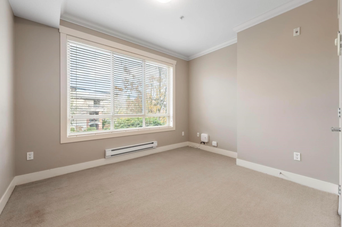 Bedroom 4 Photo of 210 15368 17a Avenue, Surrey, BC