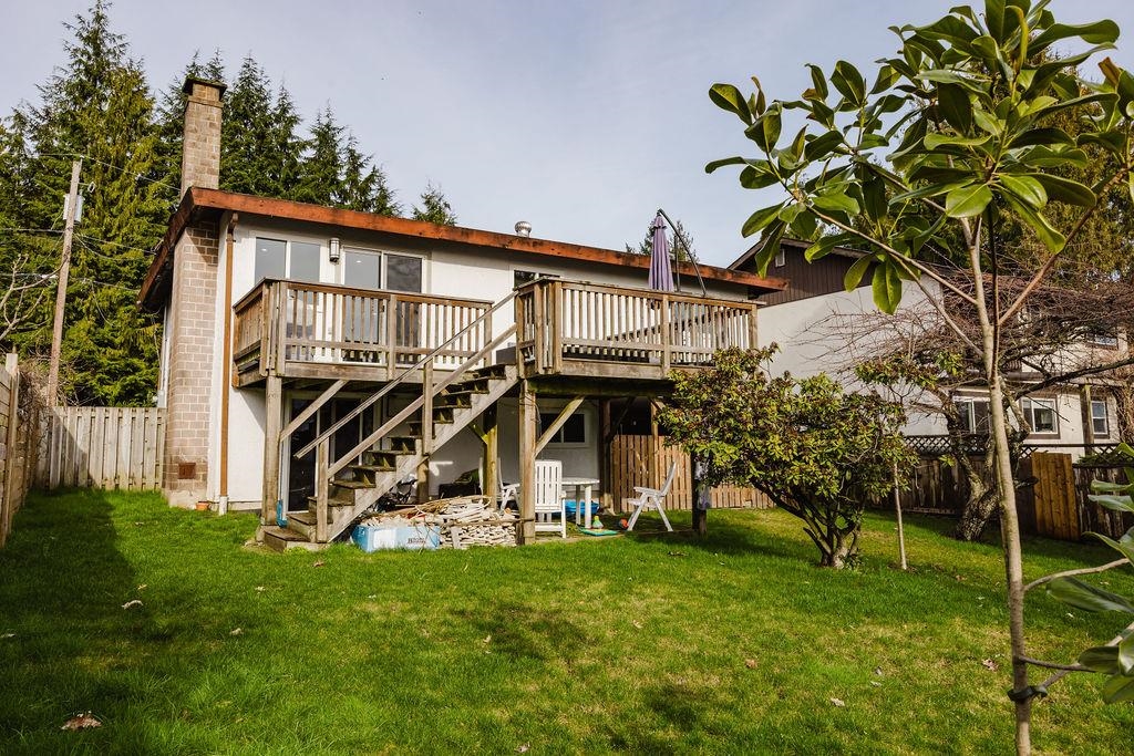 Aerial View of 723 Tricklebrook Way, Gibsons, BC