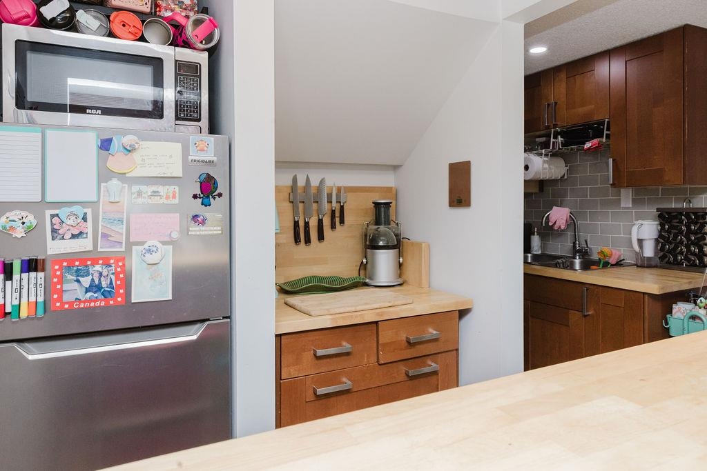 Backyard Photo of 723 Tricklebrook Way, Gibsons, BC