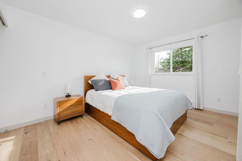 Bedroom 3 Photo of 723 Tricklebrook Way, Gibsons, BC