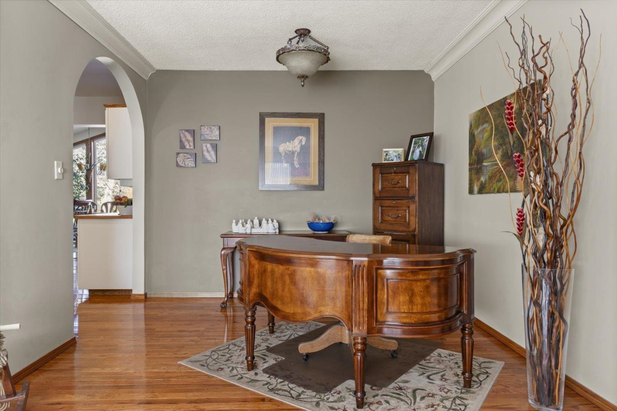 Breakfast Nook Photo of 45431 Wells Road, Chilliwack, BC