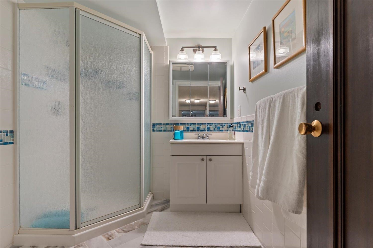 Staircase Photo of 45431 Wells Road, Chilliwack, BC