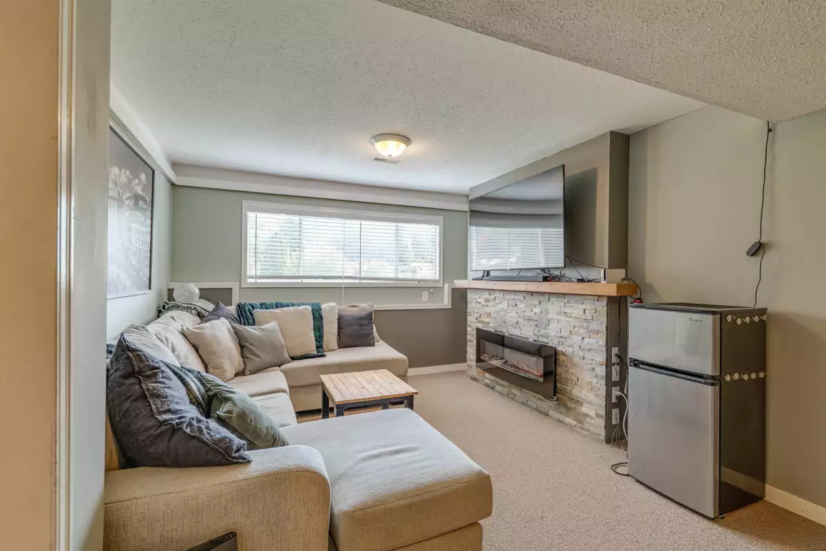 Hallway Photo of 35157 Skeena Avenue, Abbotsford, BC