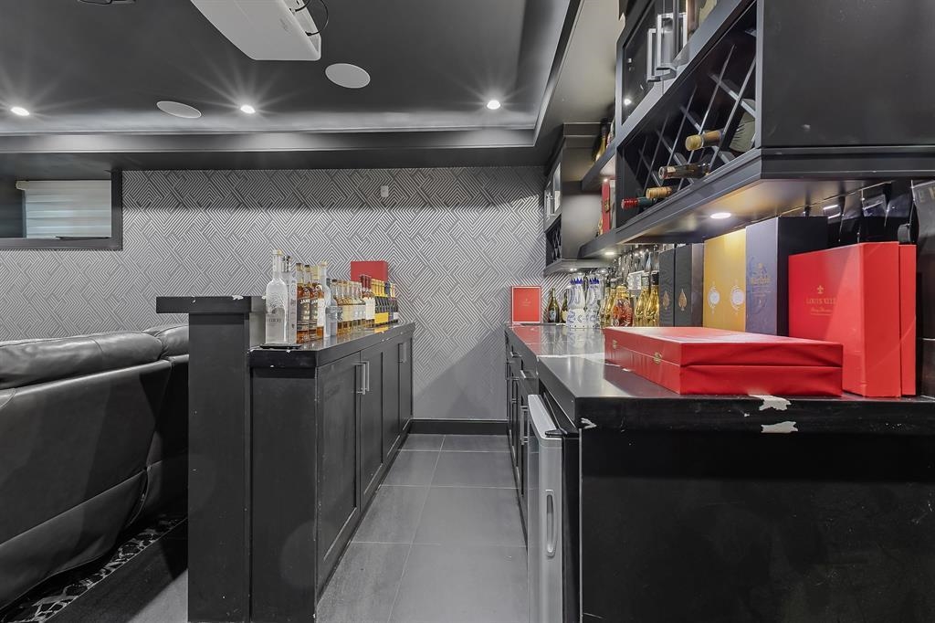 Entry Foyer Photo of 1412 E 63rd Avenue, Vancouver, BC