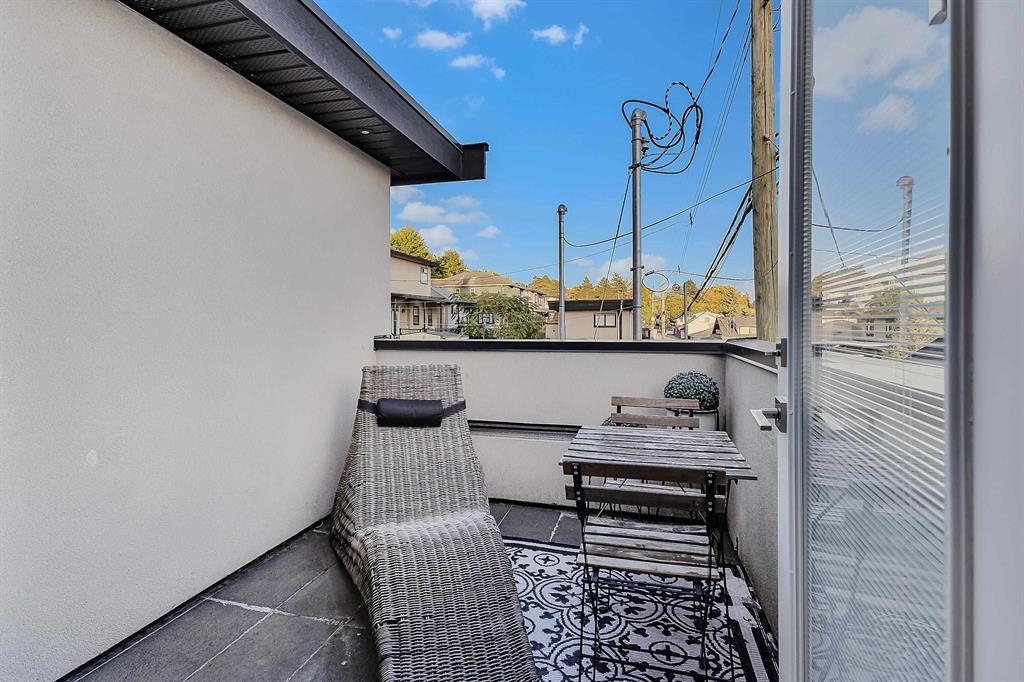 Hot Tub / Spa Photo of 1412 E 63rd Avenue, Vancouver, BC