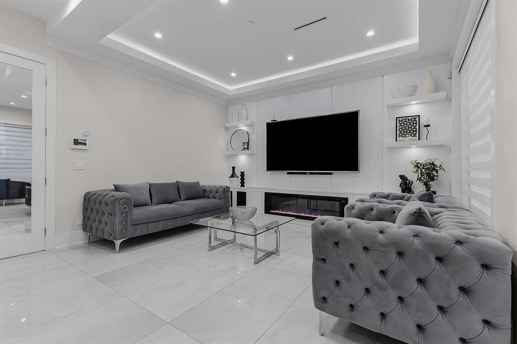 Primary Bathroom Photo of 1412 E 63rd Avenue, Vancouver, BC