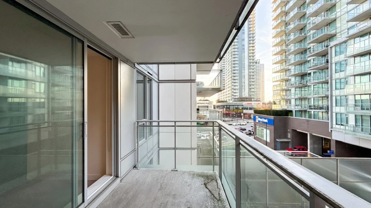Primary Bathroom Photo of 606 455 SW Marine Drive, Vancouver, BC