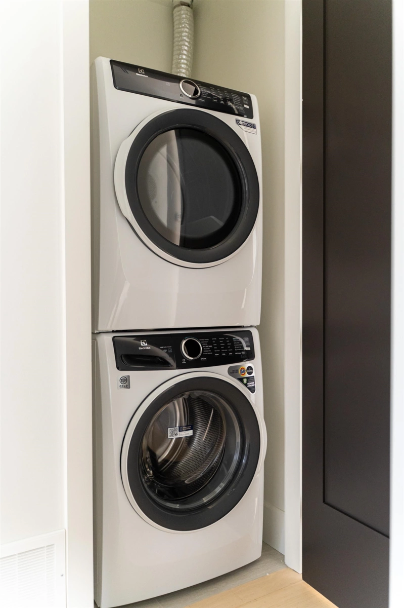 Backyard Photo of 2 745 Skeena Street, Vancouver, BC