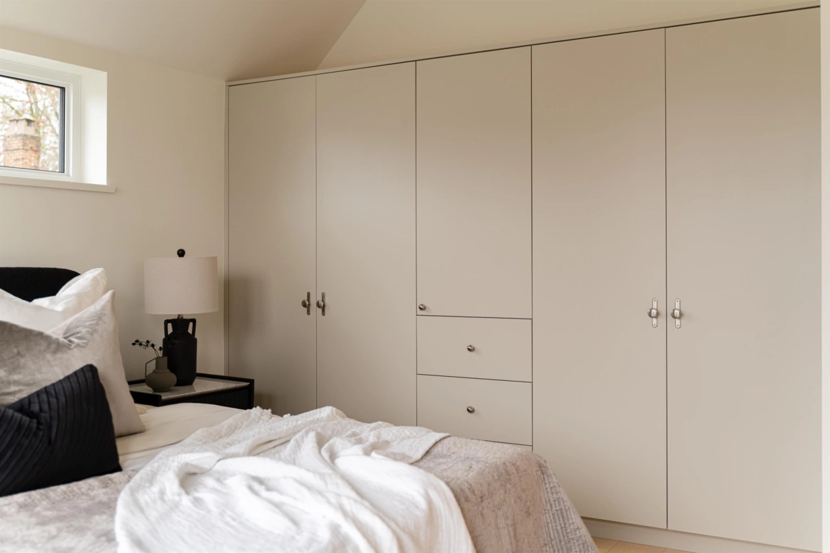 Entry Foyer Photo of 2 745 Skeena Street, Vancouver, BC