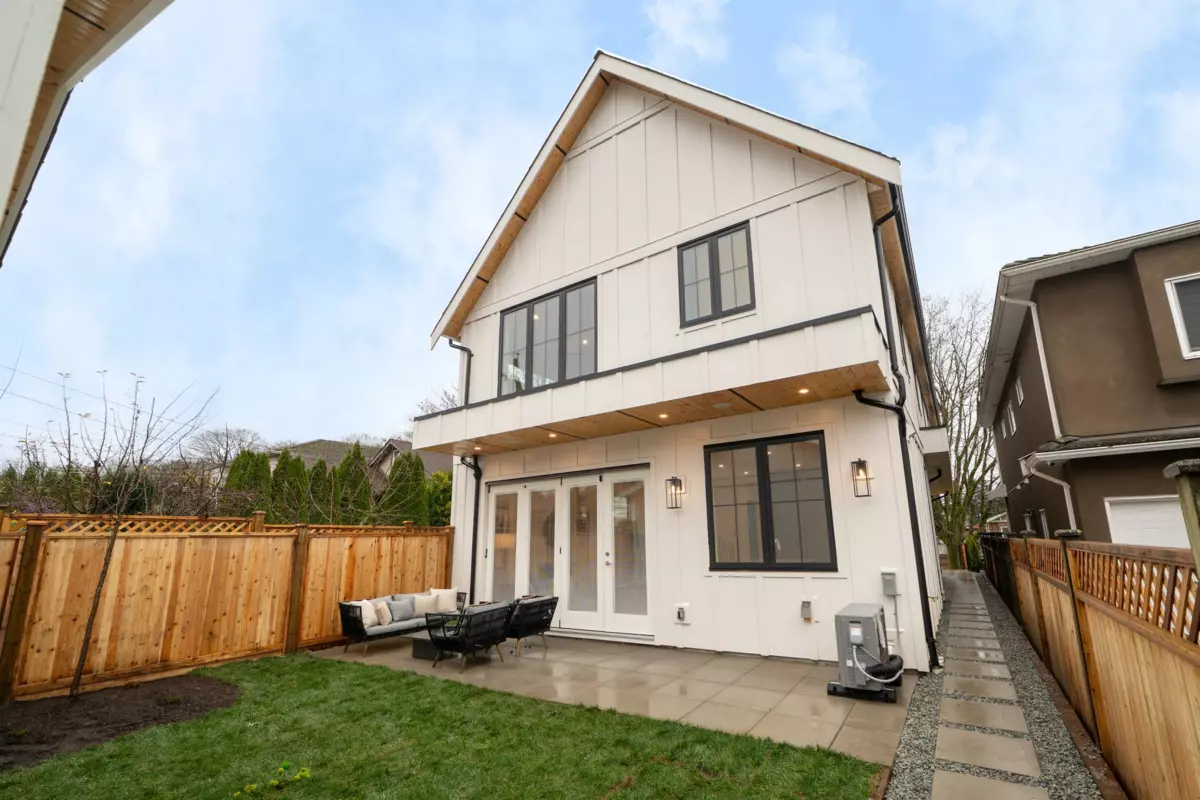 Garden / Landscaping Photo of 2 745 Skeena Street, Vancouver, BC