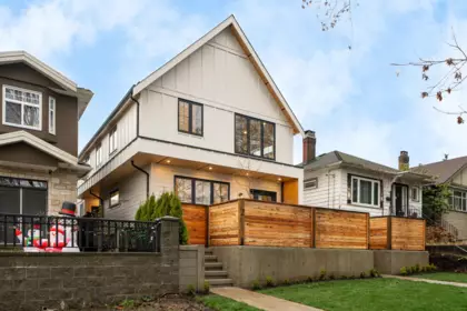 2 745 Skeena Street, Vancouver, BC, Vancouver — Half Duplex for sale