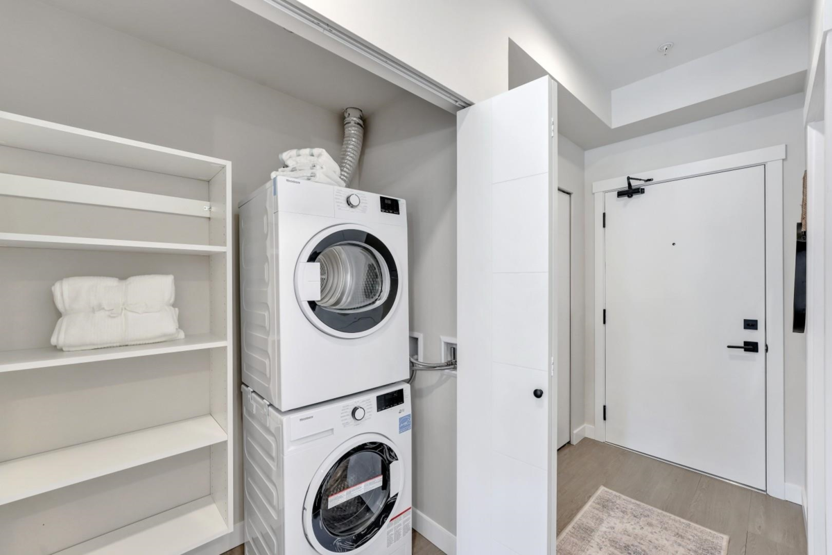 Kitchen Island Photo of 313 12143 223 Street, Maple Ridge, BC