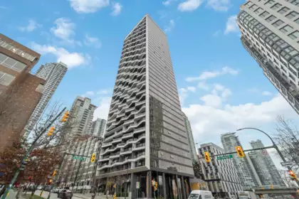 1002 889 Pacific Street, Vancouver, BC, Vancouver — Apartment/Condo for sale