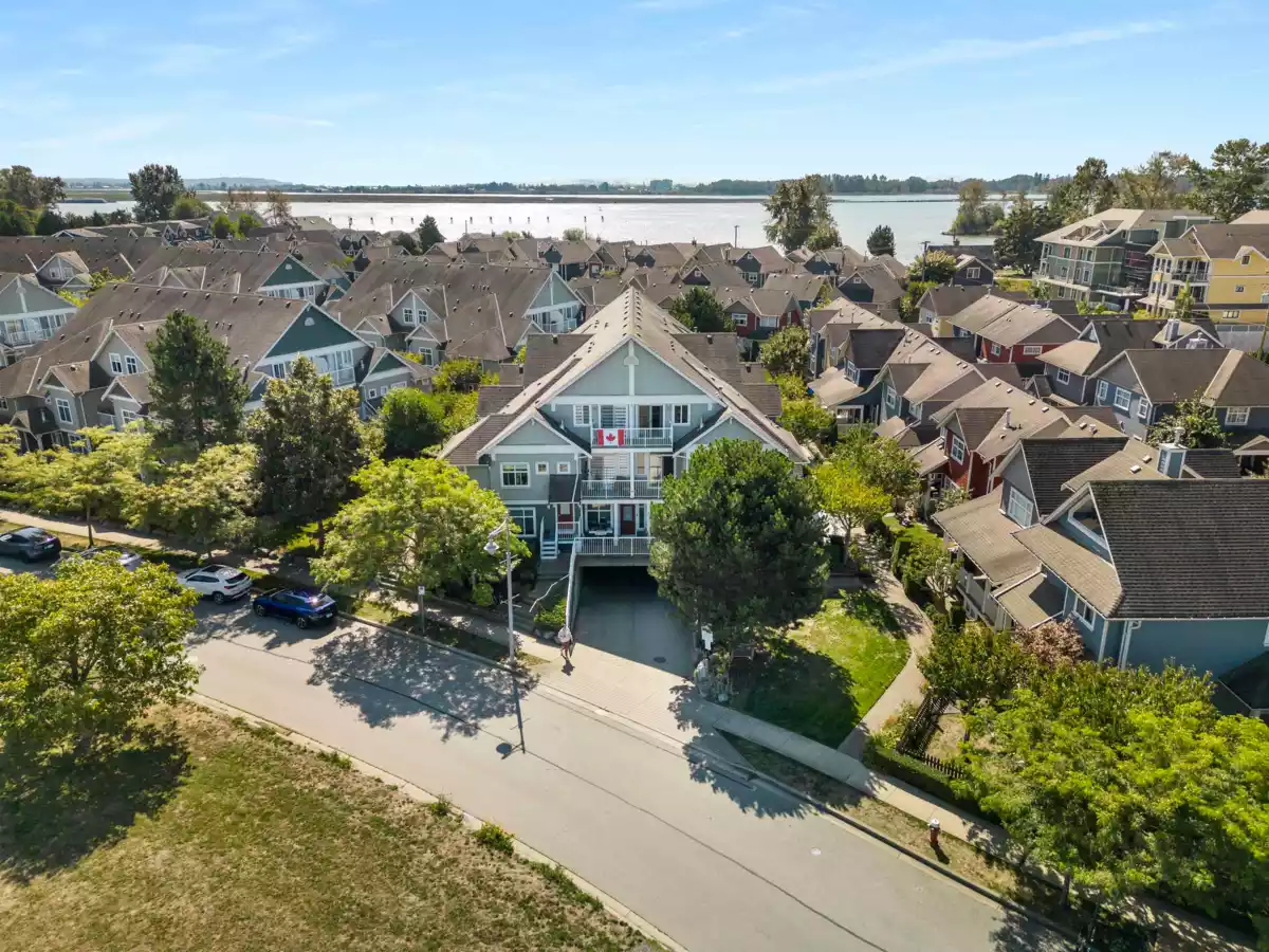 Garage Interior Photo of 24 6300 London Road, Richmond, BC