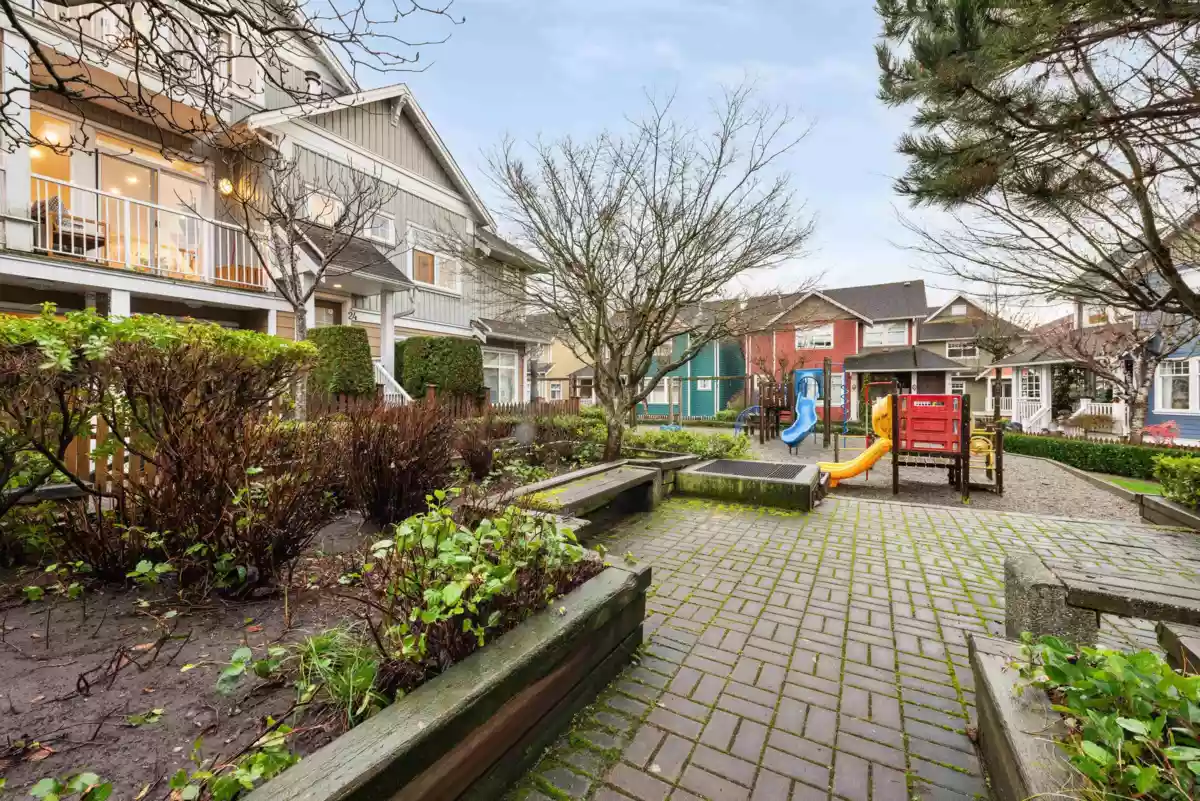 Laundry Room Photo of 24 6300 London Road, Richmond, BC