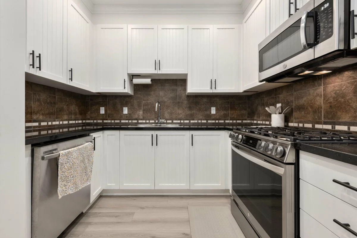 Living Room Photo of 24 6300 London Road, Richmond, BC