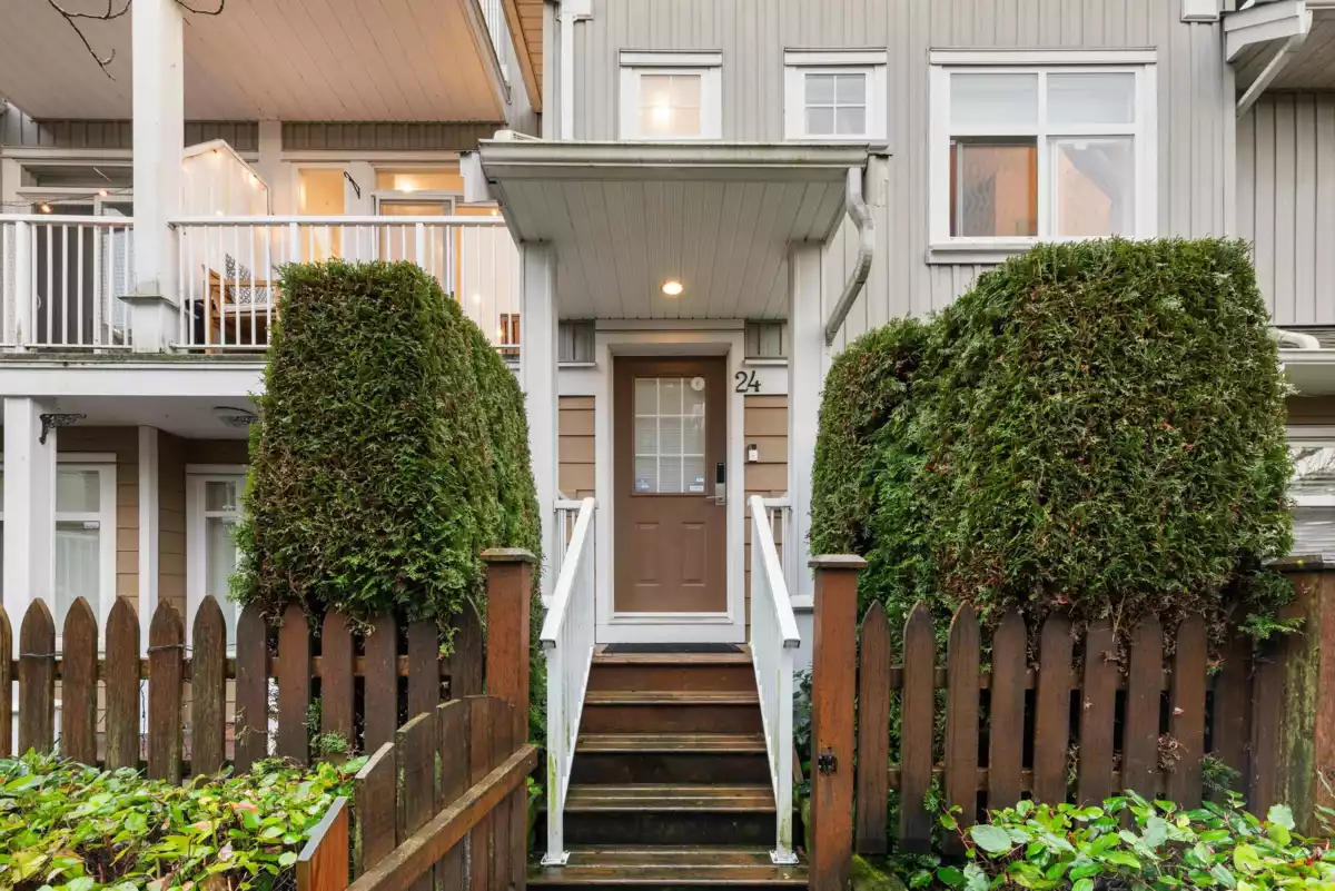 Loft / Bonus Room Photo of 24 6300 London Road, Richmond, BC