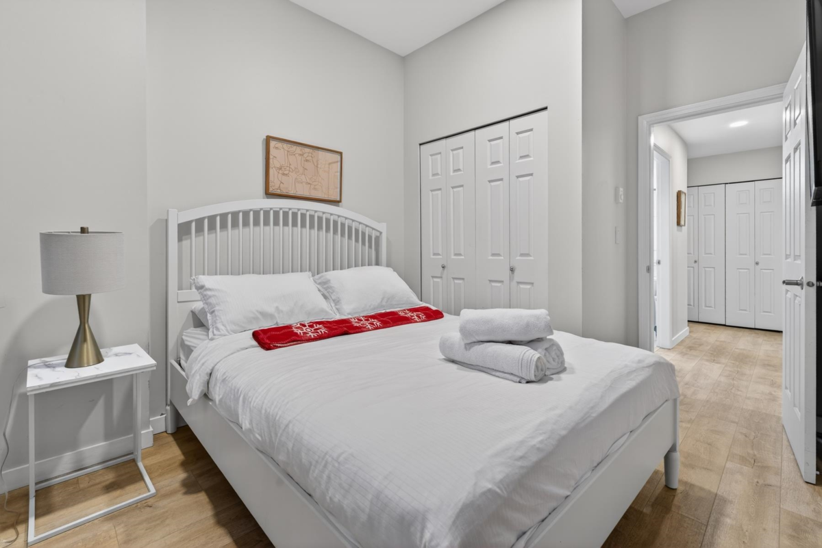 Basement Recreation Room Photo of 311 1010 Howe Street, Vancouver, BC