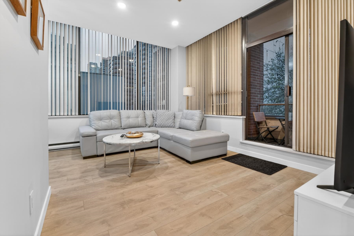 Breakfast Nook Photo of 311 1010 Howe Street, Vancouver, BC